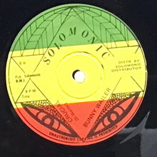 Cargar imagen en el visor de la galería, Bunny Wailer – Crucial
