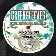 Cargar imagen en el visor de la galería, Gregory Isaacs – Mind Yu Dis
