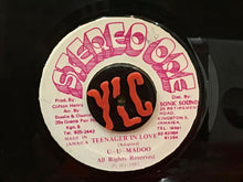 Cargar imagen en el visor de la galería, U-U-Maddo– Teenager In Love
