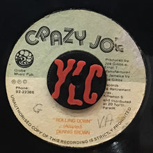 Cargar imagen en el visor de la galería, Dennis Brown / D.E.B. Players – Rolling Down / Rain
