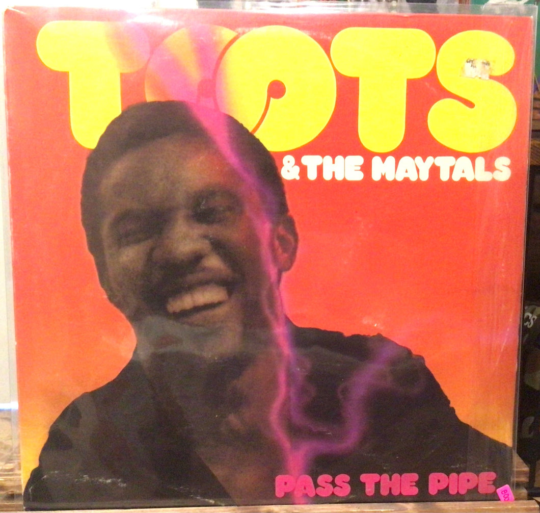 Toots & The Maytals – Pass The Pipe