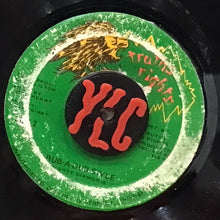 Cargar imagen en el visor de la galería, Mighty Diamonds– Rock With Me
