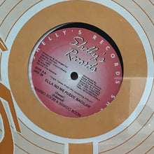 Cargar imagen en el visor de la galería, Nando Boom – Ella Me Bacila
