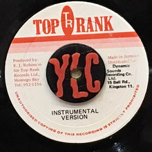 Cargar imagen en el visor de la galería, Johnny Osbourne – Get Cracking
