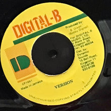 Cargar imagen en el visor de la galería, Muma Nancy – Deh Yah Long Time
