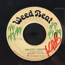 Cargar imagen en el visor de la galería, Johnny Clarke – We 'Re Going To A Ball
